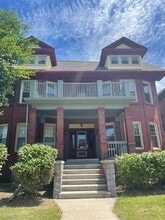 Building Photo - 3930 Trumbull