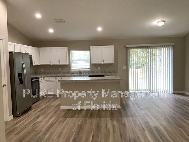 Building Photo - 14513 SW 20th Pl