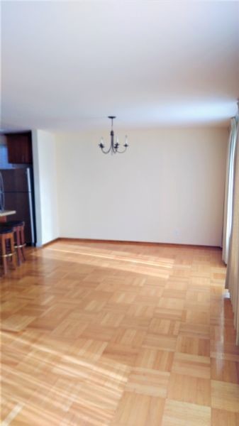 Foto del edificio - 409 Oak Park Dr