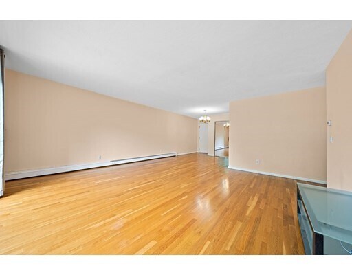 Building Photo - 383 Langley Rd