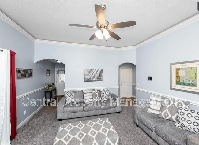 Foto del edificio - 487 Timberwood Dr