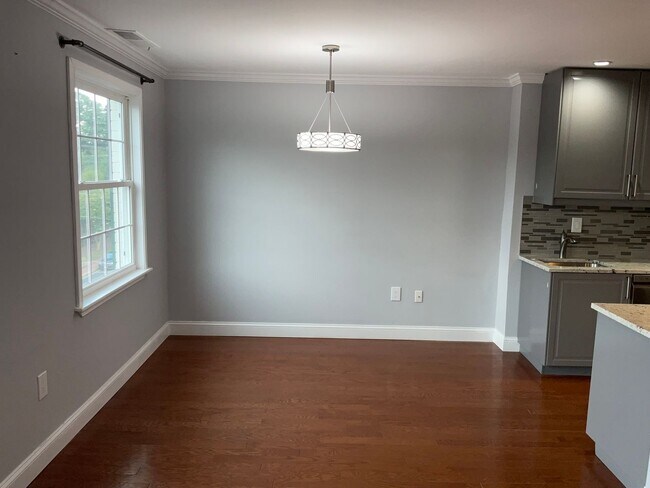 Foto del edificio - Luxury and fully updated 1 bedroom 1 bath ...