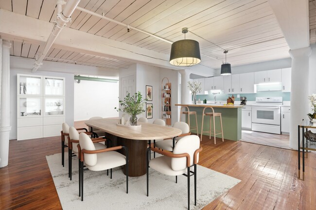 Building Photo - Loft in Seaport
