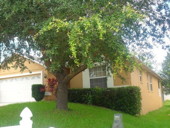 Foto del edificio - 1172 Greenley Ave