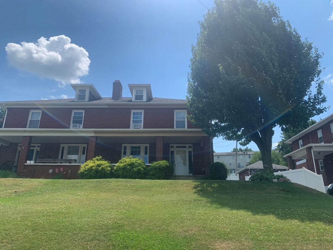 Foto principal - Video in Pictures! West York SD 4 Bedroom/...