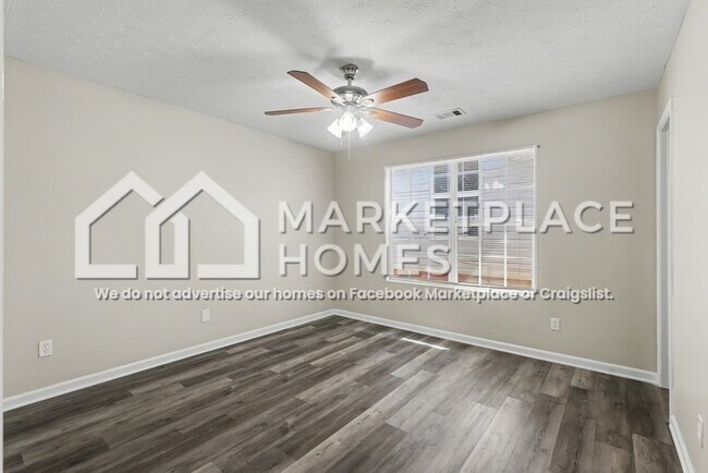Foto del edificio - 917 Carlton Pointe Terrace