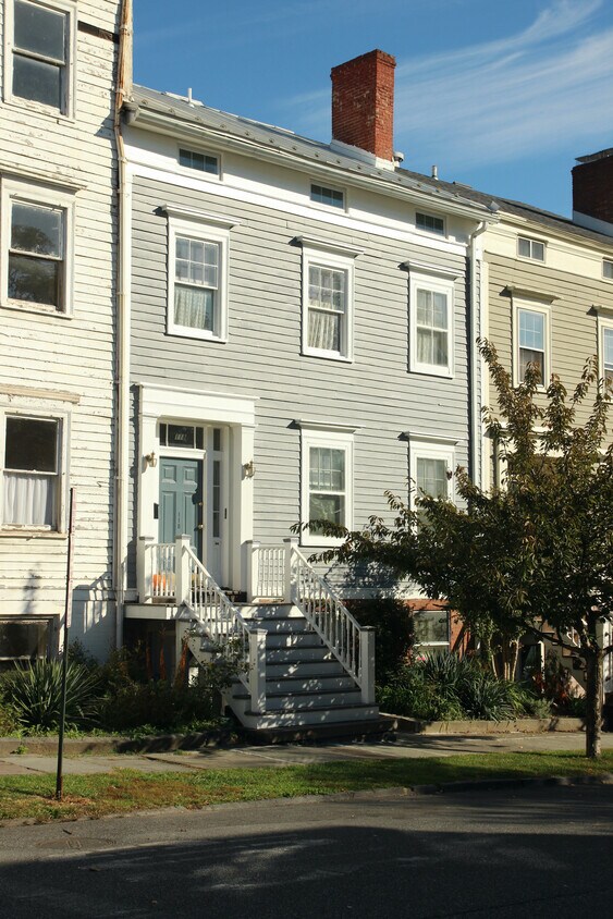118 1st St, Newburgh, NY 12550 House Rental in Newburgh, NY