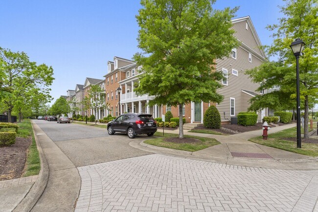 Foto del edificio - H2O Community in Hampton!