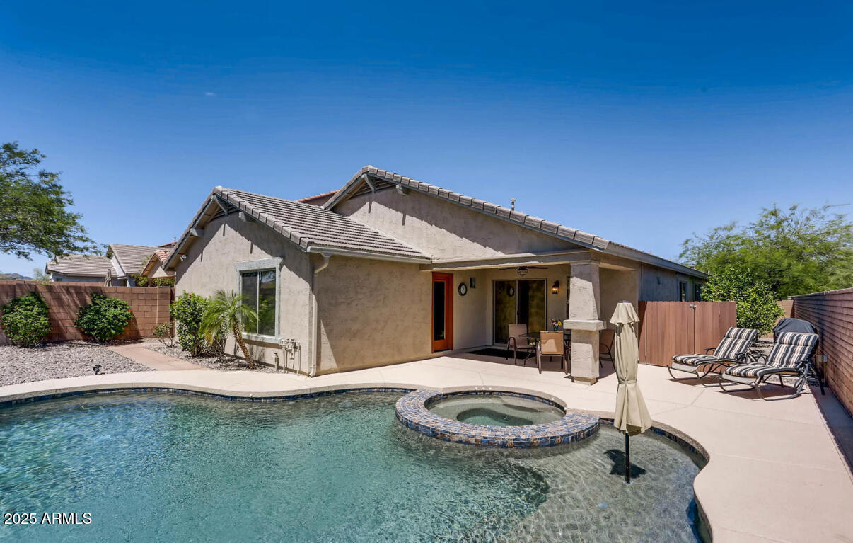 Foto del edificio - 30416 N 128th Ln