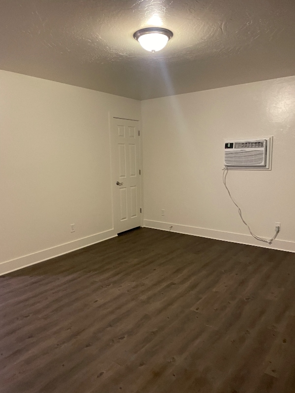 Building Photo - 2806 Hunters Loop