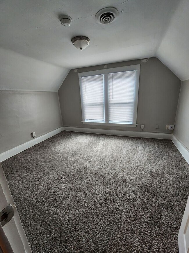 Foto del edificio - SUPER CLEAN 1 Bedroom Apt For Rent