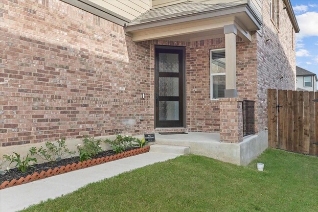 Building Photo - 4540 Avellino Dr