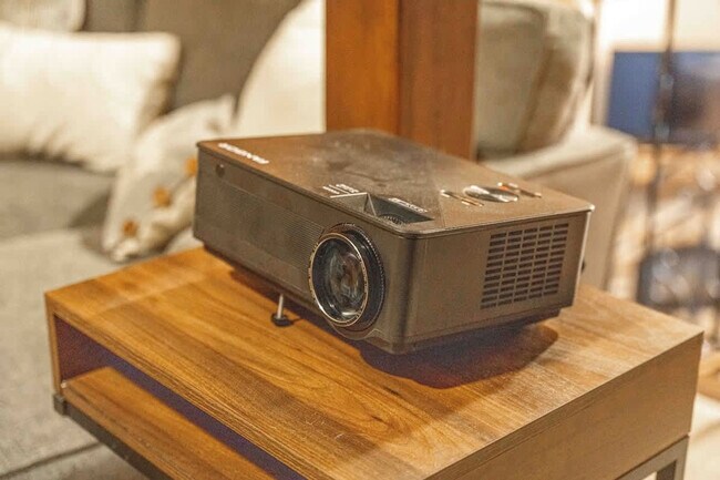 Building Photo - 300 Tomahawk Ave