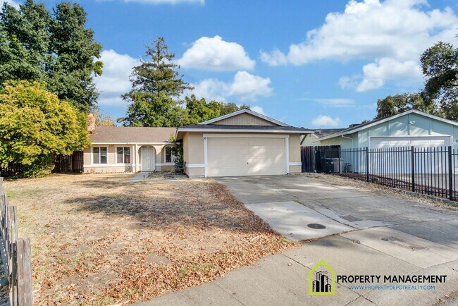 Building Photo - Remodeled 4-Bedroom w/  Large Backyard-AF