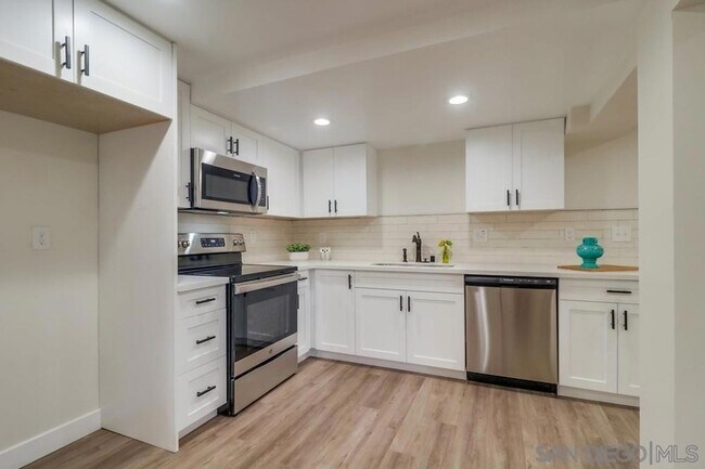 Foto del edificio - 5732 Adams Ave