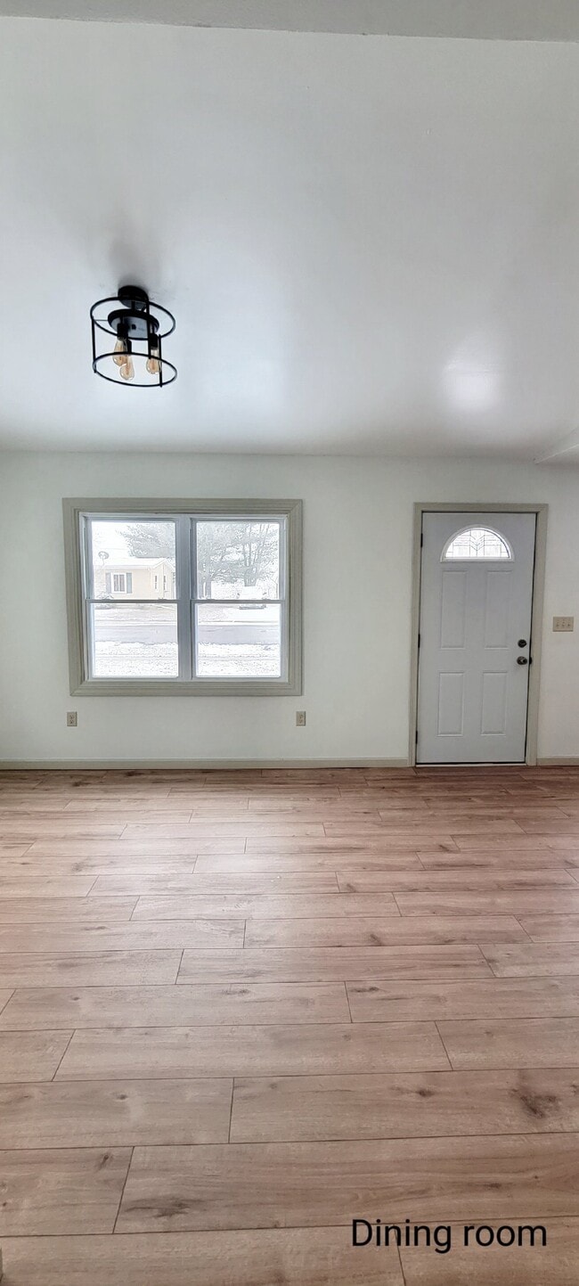 Foto del edificio - 1228 Garden Ln