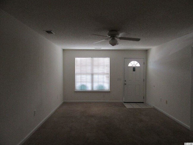 Building Photo - 119 Beaver Creek Ct