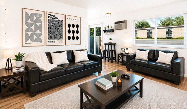 Apartments Living Room - The Social Chico®
