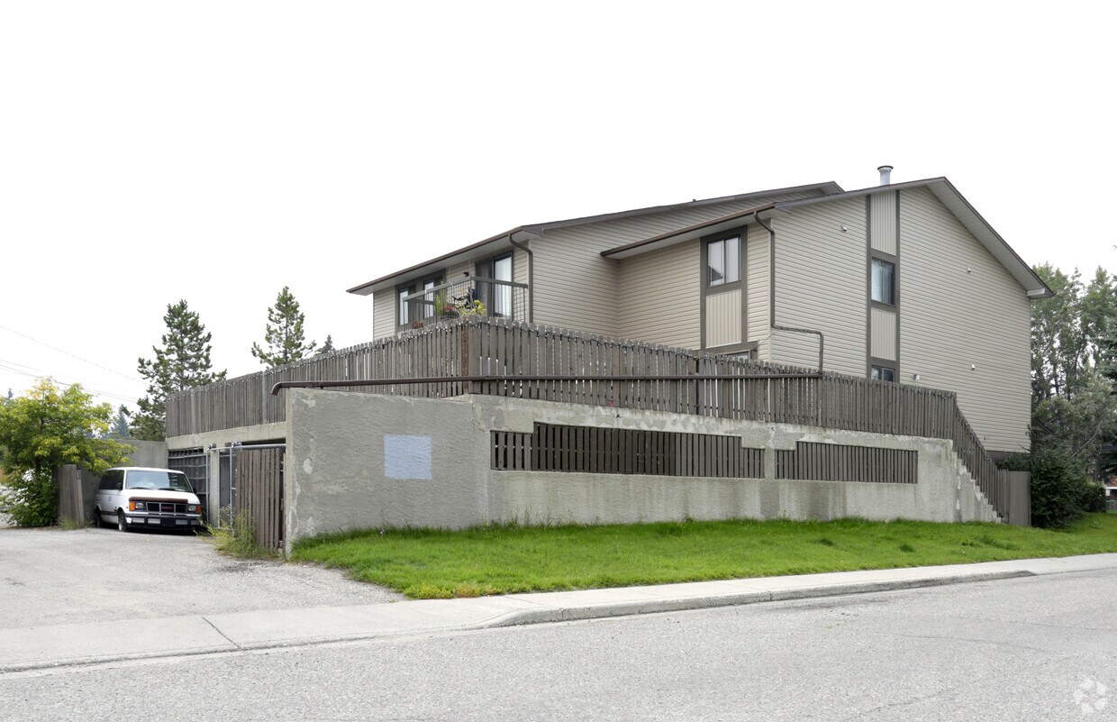 Photo du bâtiment - 4340 73rd St NW
