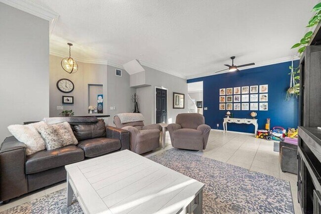 Building Photo - 3048 El Camino Real, West Palm Beach, FL 3...