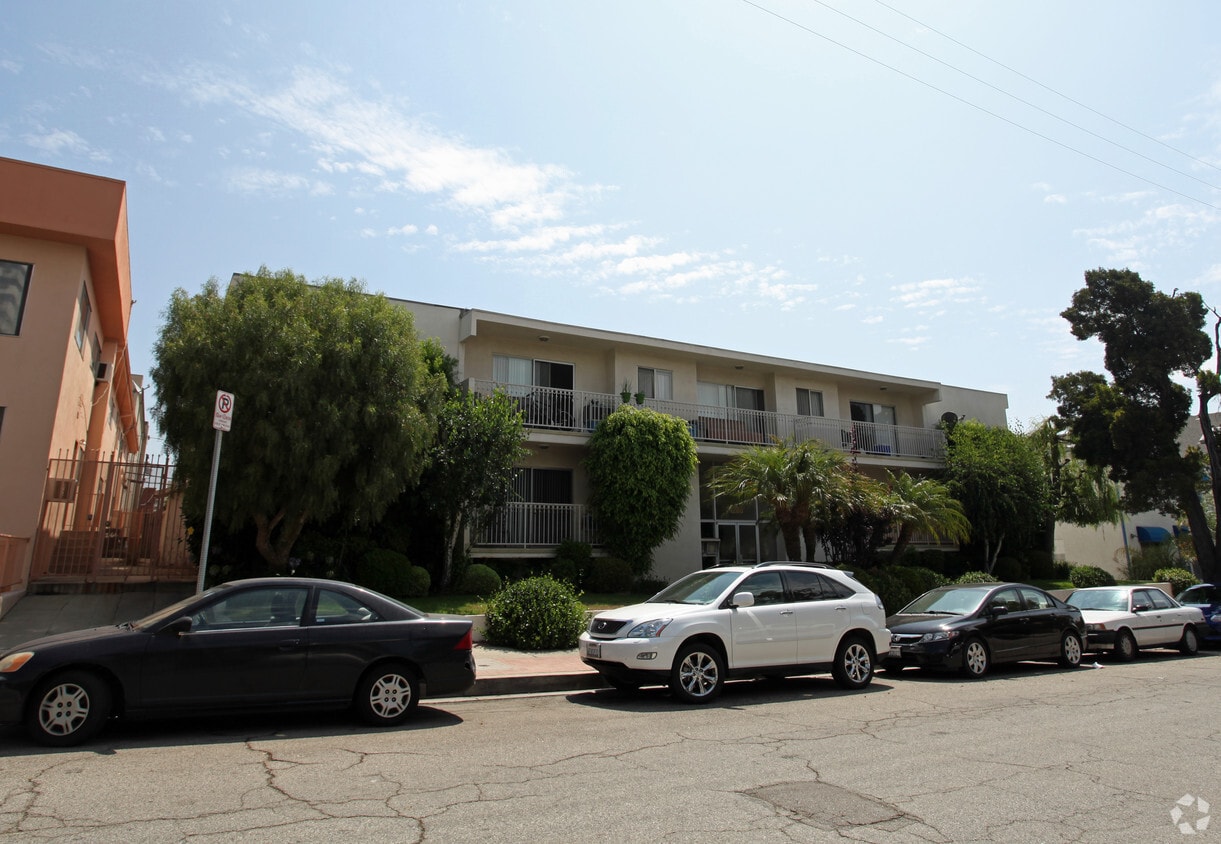 Building Photo - 1280 Barry Ave