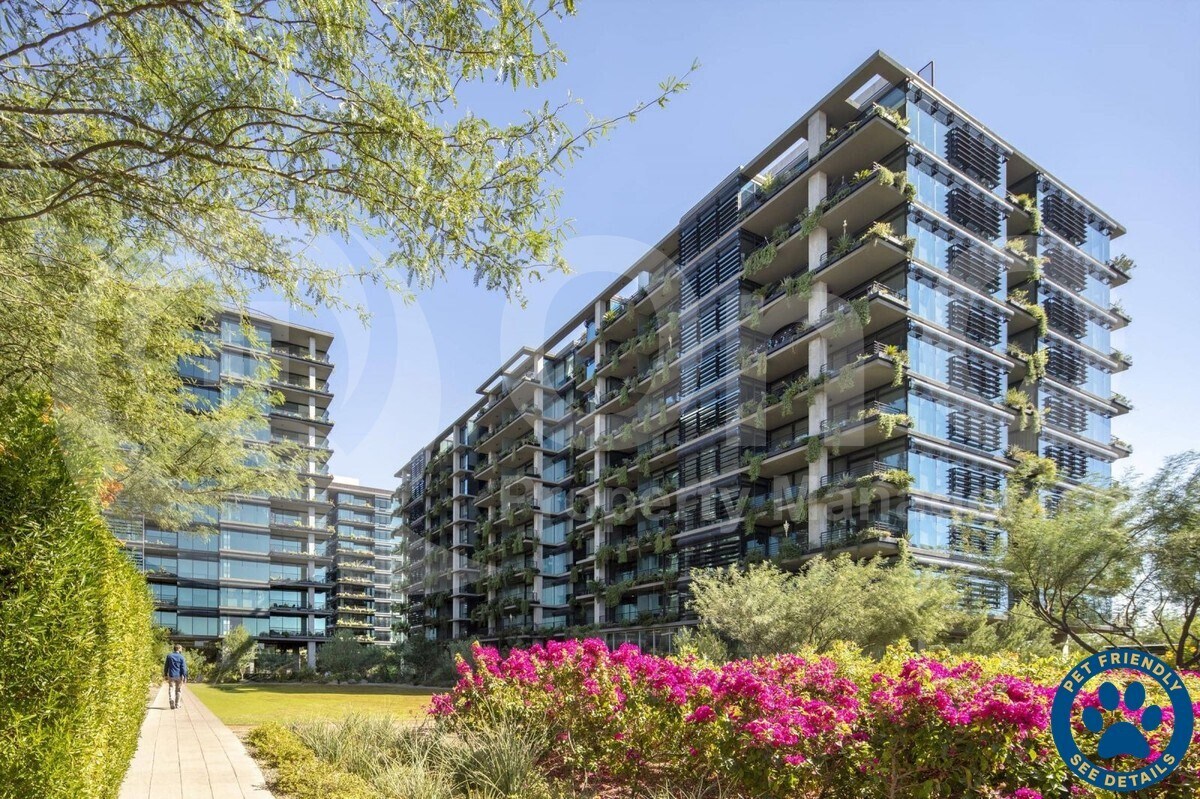 Foto principal - 7120 E Kierland Blvd