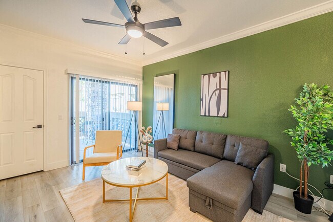 Foto del edificio - 2155 S 55th St