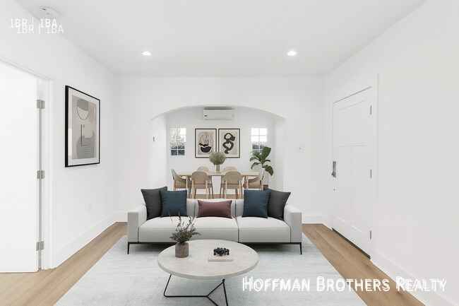 Foto del edificio - 5710 Fountain Ave