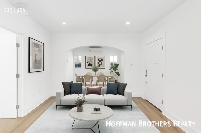 Building Photo - 5710 Fountain Ave