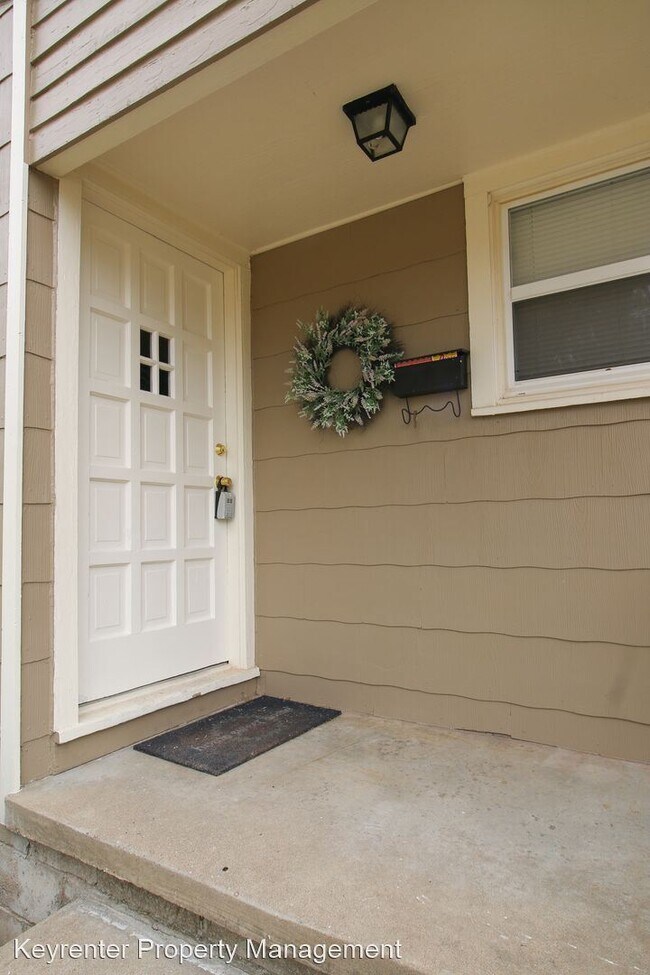 Foto del edificio - 2 br, 1 bath House - 946 E 37th Pl