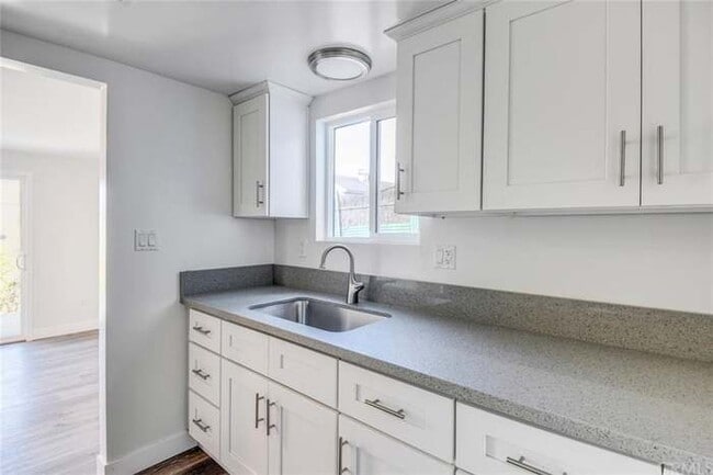 Building Photo - 4317 Milburn Dr