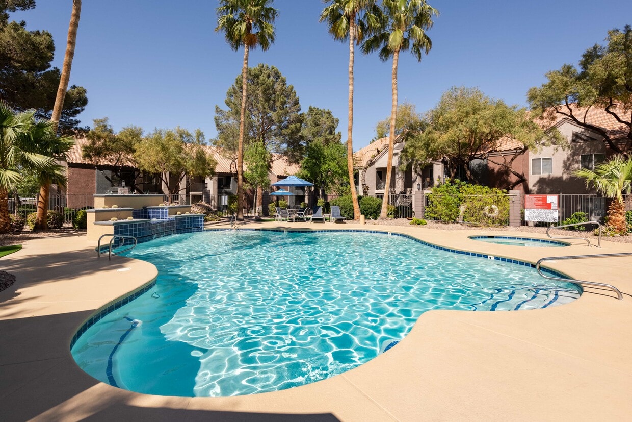 Primary Photo - Palermo Apartments