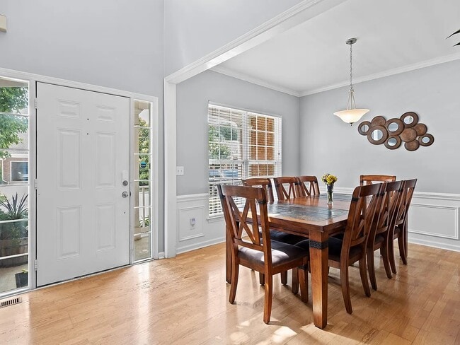Foto del edificio - 9738 Northfork Dr