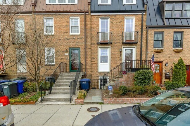 Foto del edificio - 819 6th St SW
