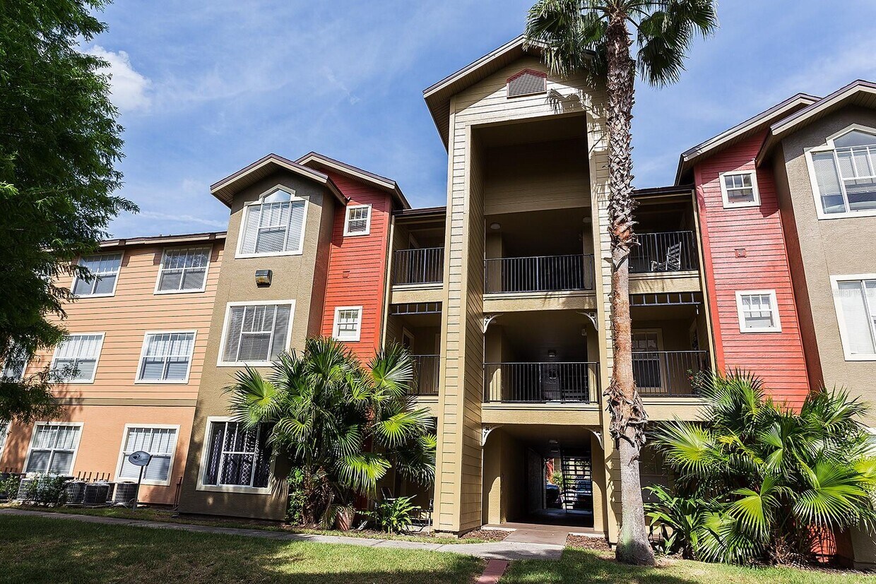 Primary Photo - 2208 Antigua Pl