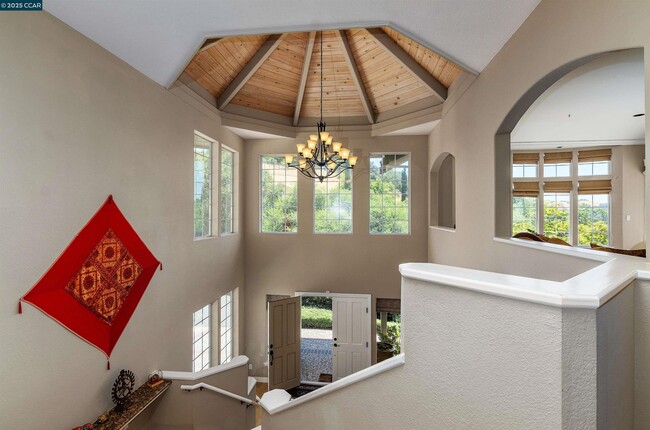 Foto del edificio - 3434 Woodview Dr