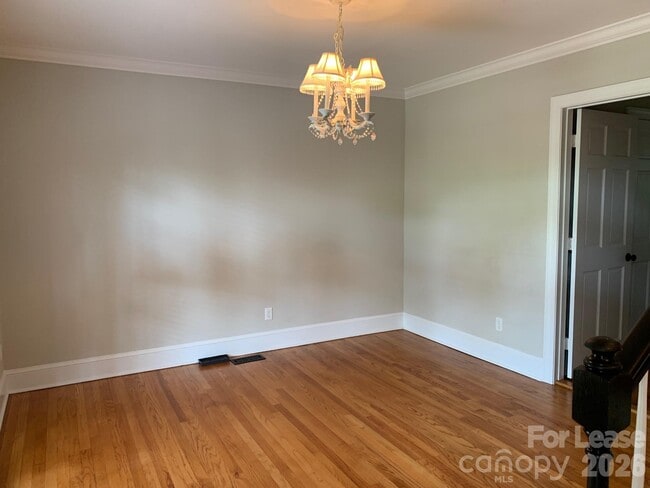 Building Photo - 9033 Pennyhill Dr