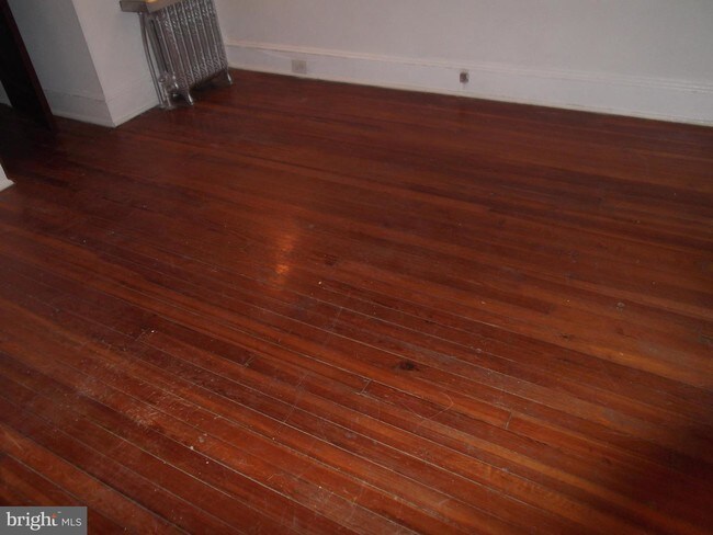 Foto del edificio - 1158 Wagner Ave