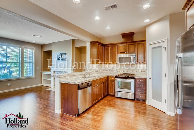 Foto del edificio - Gorgeous N. Bethany Duplex in Portland Available for You!!!