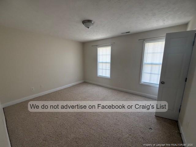 Foto del edificio - 1616 Silver Ridge Ct