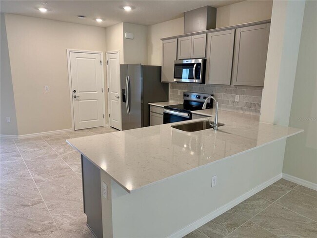 Building Photo - 3331 Canyon Bay Pt