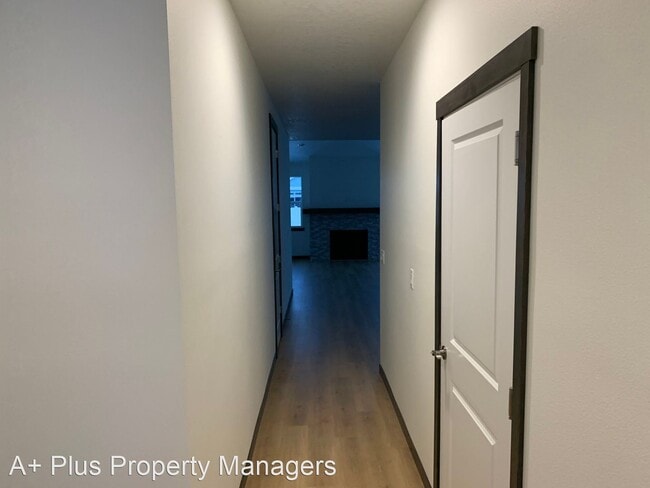 Building Photo - 3 br, 2 bath House - 6902 N Freestyle Dr