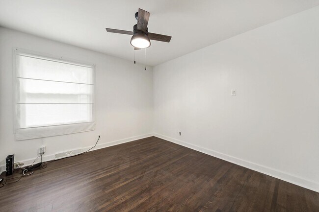 Foto del edificio - Lovely Three Bed One Bath Ranch Home in Wi...