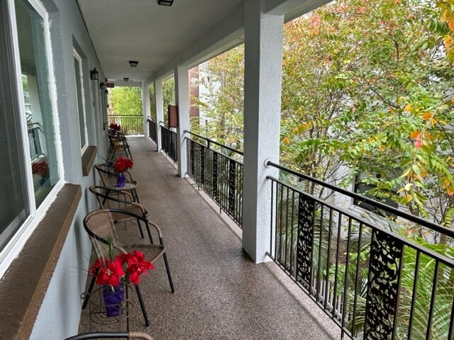 Foto del edificio - Caprice Apartments