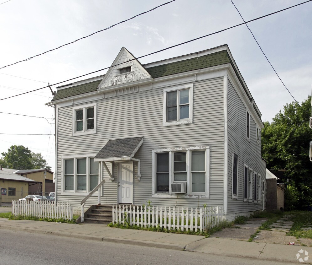 Building Photo - 1022 Starr Ave