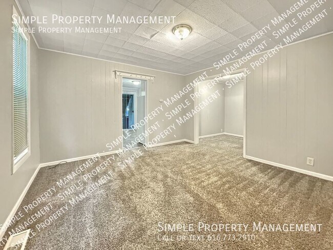 Building Photo - Convenient 1 Bedroom 1 Bathroom On NW Side...