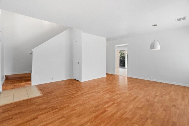 Foto del edificio - 905 Rocking Spur Cove