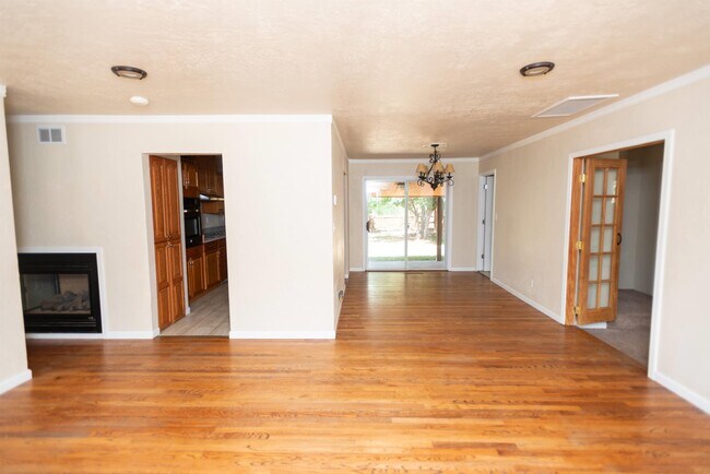 Foto del edificio - 307 N 3rd St