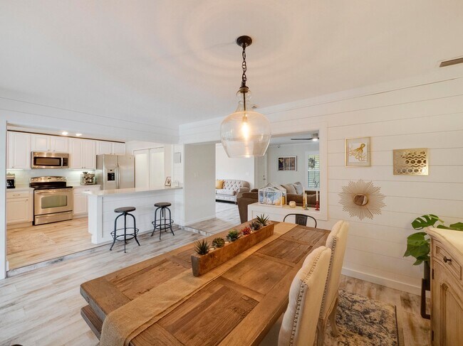 Building Photo - 75 Holly Cir