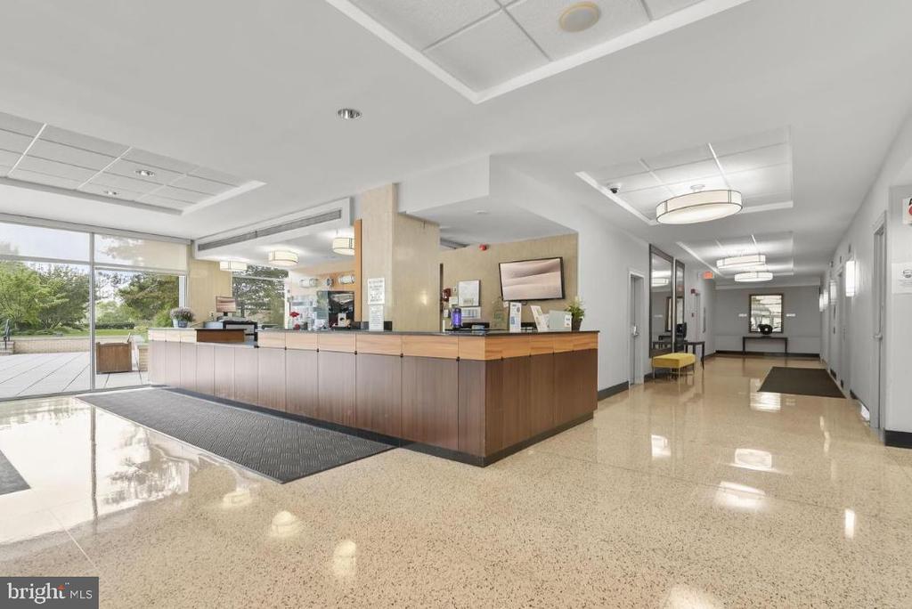 Foto principal - 10500 Rockville Pike